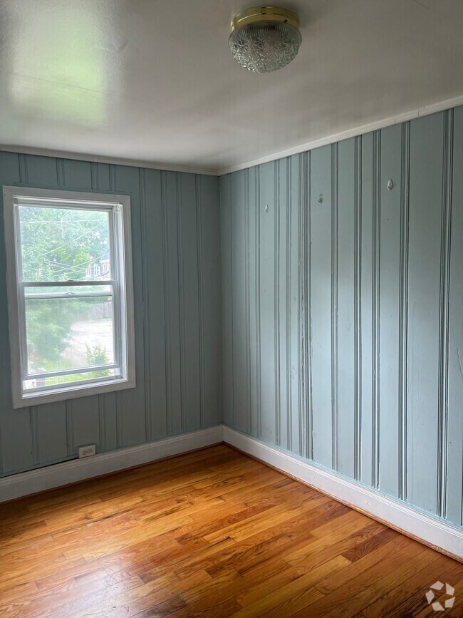 Building Photo - 53 E Wood St Rental