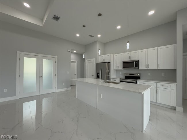 Photo - 417 Paddock St