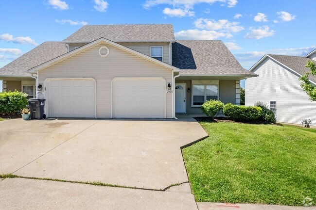Building Photo - 2500-2502 Northampton Dr. Unit 2500 Northampton Dr. Rental
