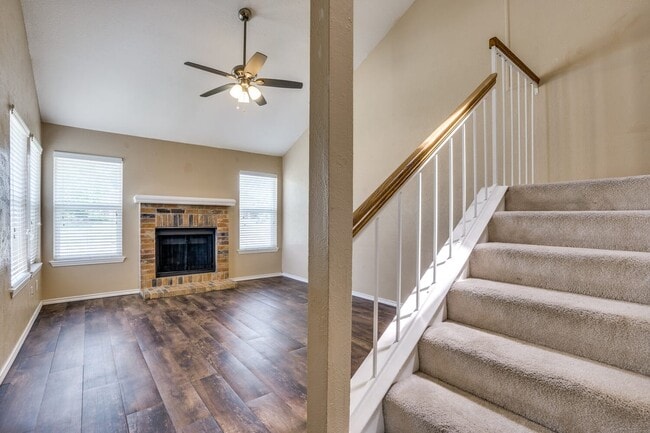 Photo - 1410 Thackery Dr