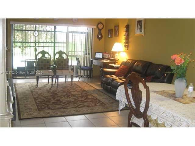 Photo - 10315 NW 9th St Cir Unidad 105-14 Rental