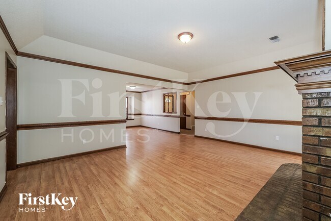 Photo - 4611 Spaniel Cove