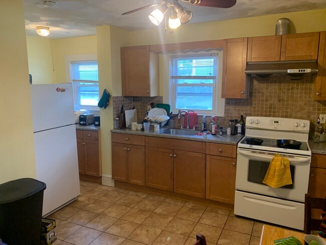 Photo - 46 Adamson St Unit 1