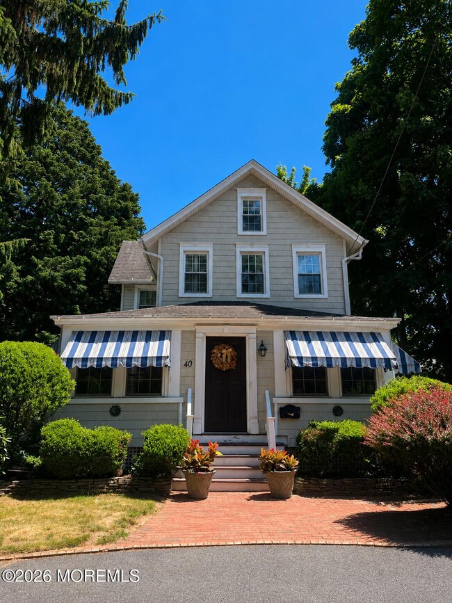 Building Photo - 40 Rumson Rd