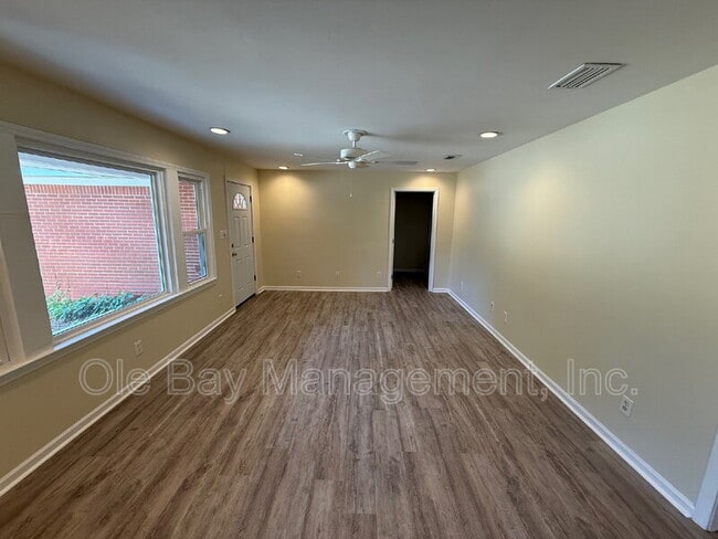 Photo - 5011 Highcrest Dr