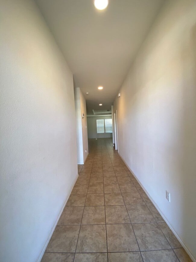 408 Vega Ln