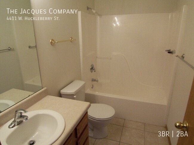 Photo - 4411 W Huckleberry St