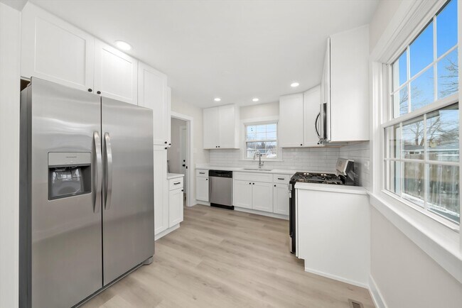 Photo - 7318 113th St