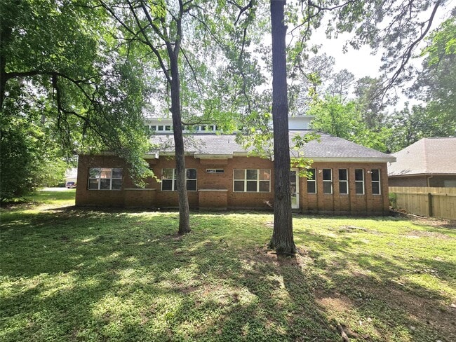 3231 Hemingway Dr