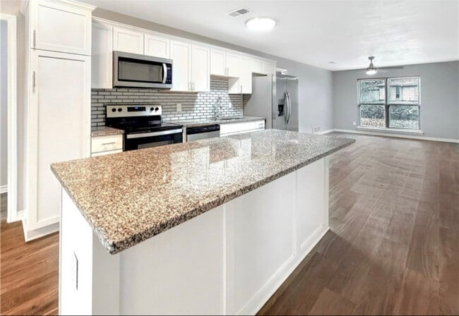 Photo - 1810 Clarawood Dr