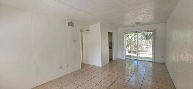 Photo - 1225 Kennedy Rd Unit Kennedy Rd. - 1225  04