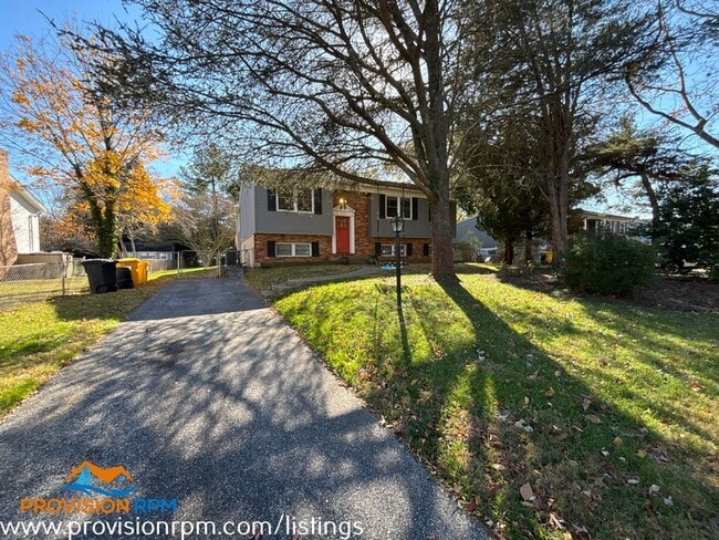 Building Photo - 625 Edwards Rd