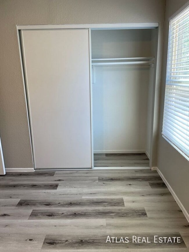 Photo - 465 W Ivyglen St Unit 125