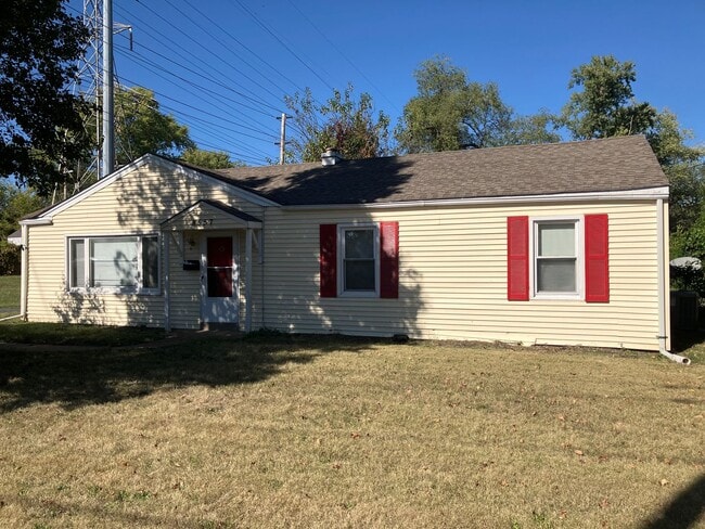 Building Photo - Space to Spare on Frost