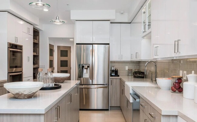 Photo - "Charming 1-Bedroom Oasis in the Heart of Encino - Perfect for Your Cozy Retreat!"