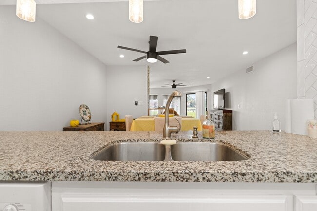 Photo - 14500 Palmas Dr