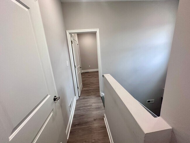 Photo - 1530 N Sydenham St Unit 1F