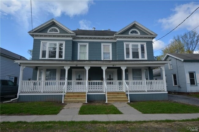 Building Photo - 41 1/2 N Main St Rental
