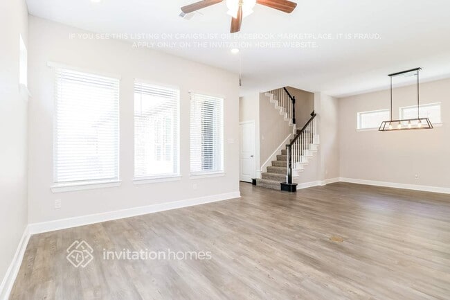 Photo - 813 Parkside Dr
