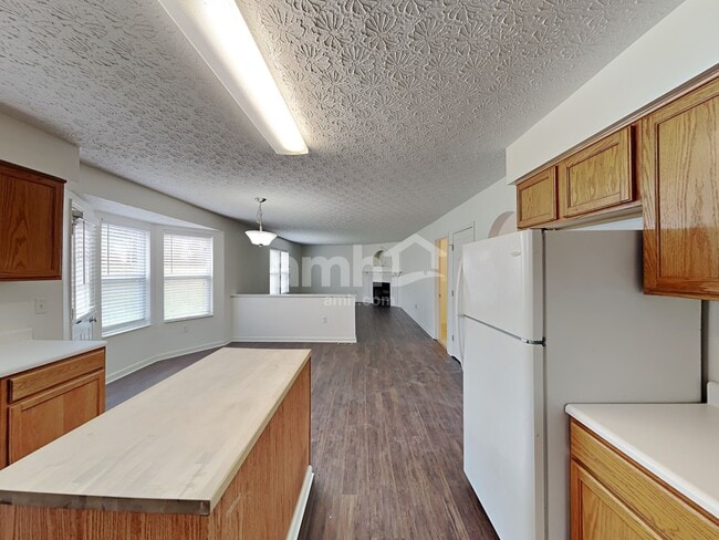 Photo - 224 Essex Pl