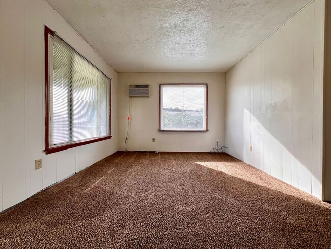 Photo - c1522 Unit B