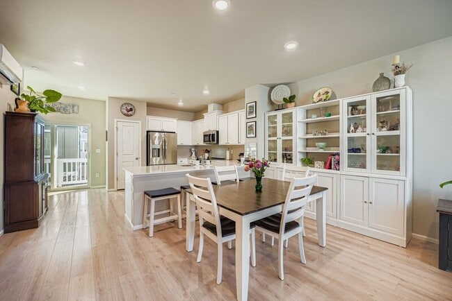 Photo - 32668 Steamboat Ln