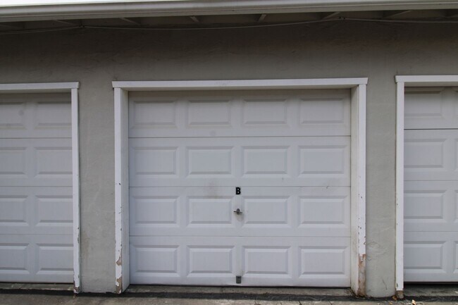 Photo - $3095 - Cozy 2/1 in the heart of Downtown San Jose Unidad 462 N. 7th Street #B