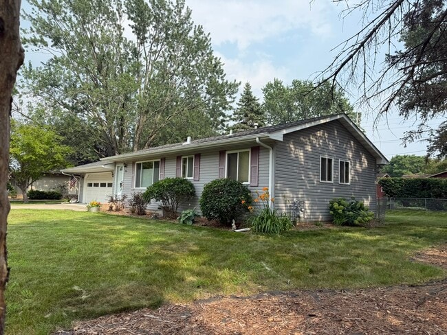 Photo - 1916 Turquoise Trl