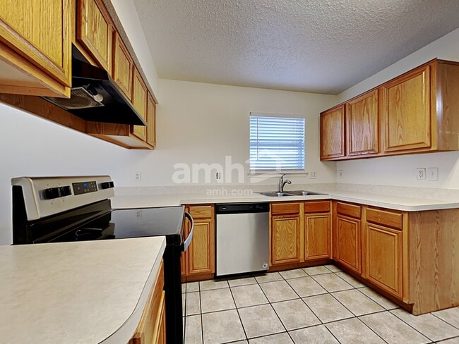 Photo - 816 Meadowlark Dr