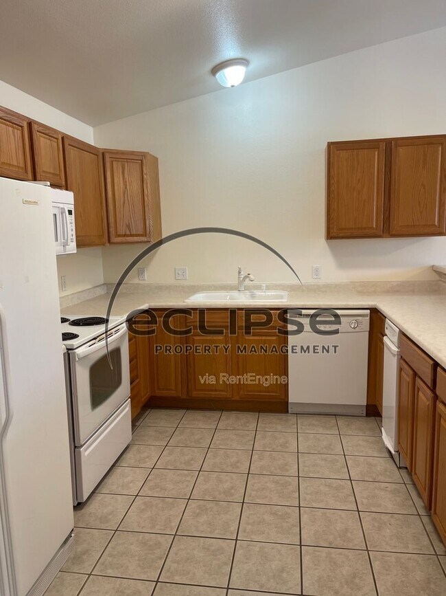 497 Coronado Ct Unit D