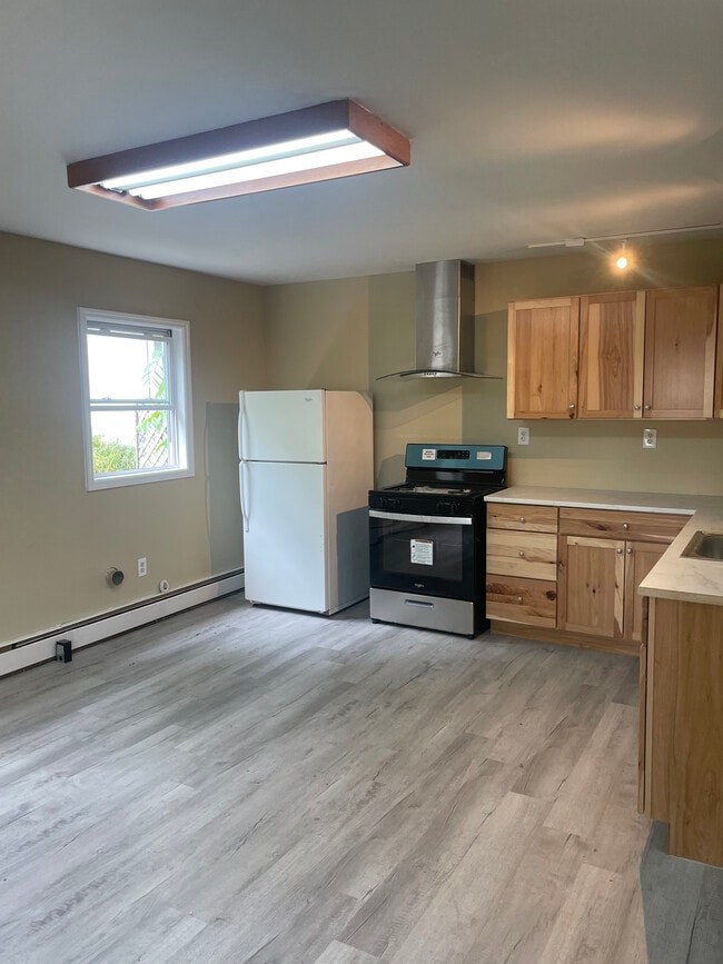 Photo - 207 Gorham Ave