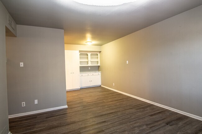 Photo - Raider Pointe Apartments