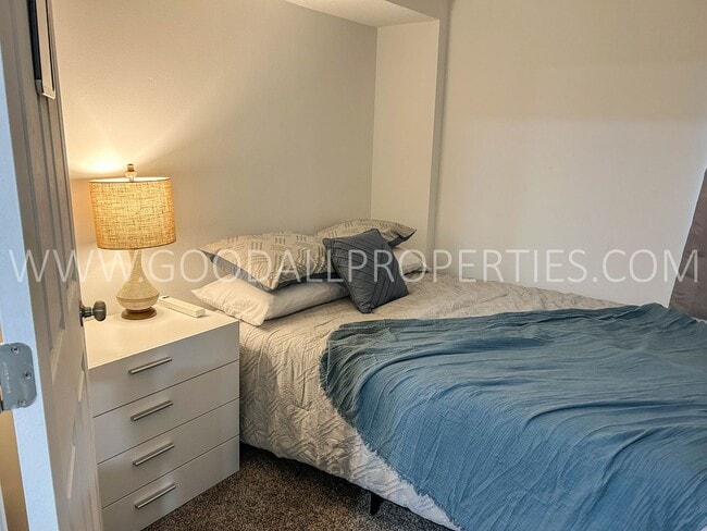 Photo - Charming 3 Bed, 1 Bath Home in Southwest Des Moines