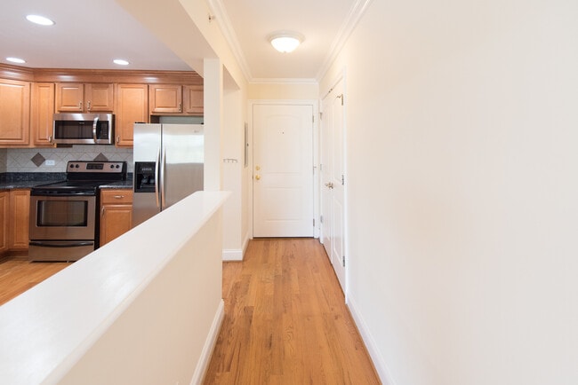 Photo - 2206 S Goebbert Rd Unit 404