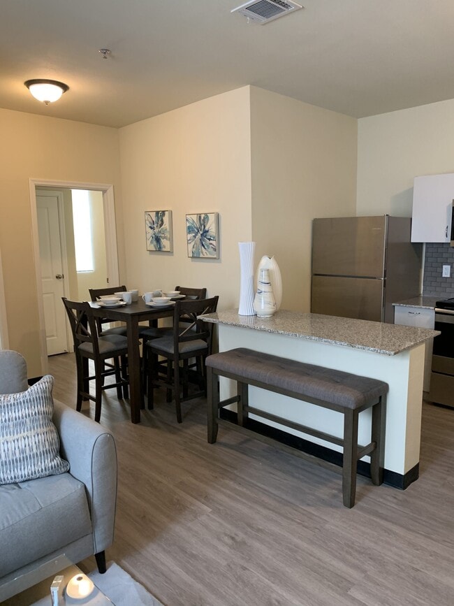 3 BEDROOM KITCHEN