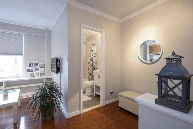 Photo - 2128 N Street Northwest-SI FL5-ID371P Unidad SI FL5-ID371P