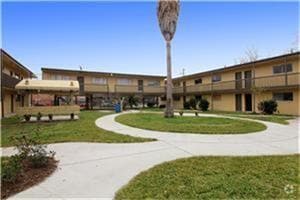 Building Photo - 5610 Royal Palms St Unit 23 Rental