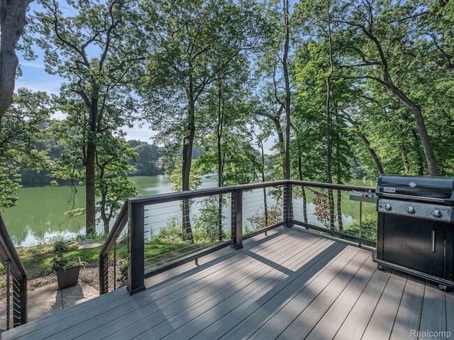Photo - 3511 Lakecrest Dr