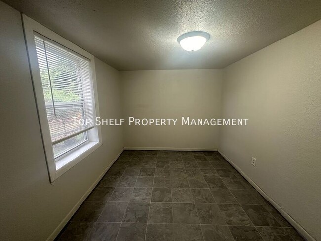 Photo - 607 E McKinley Ave