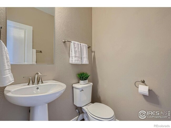Photo - 16416 Zuni Pl
