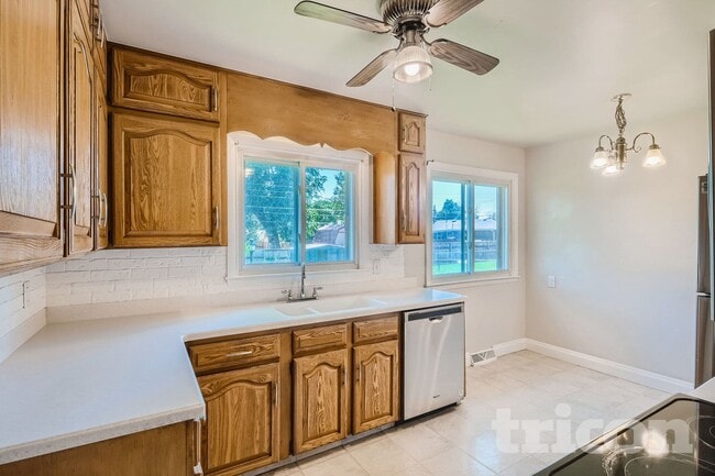 Photo - 432 28th Ave Ct