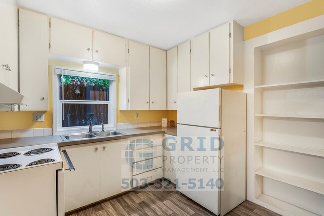 Photo - Spacious 4 Bedroom Single Family Home- South East Portland