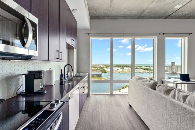 Photo - 617 N 12th St Unidad ID1312524P