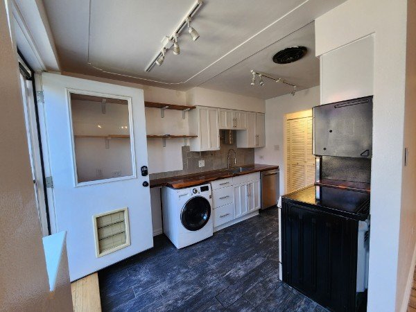 Photo - 656 Logan St Unit Apt 1