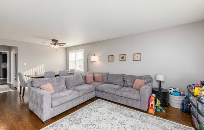 Photo - 8735 N Wisner St Unidad 2
