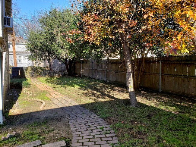 Photo - 402 N Augusta St