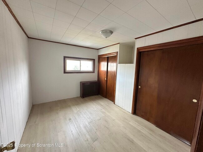 Photo - 921 Wood St