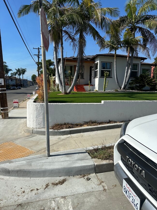 Photo - 5606 Meade Ave
