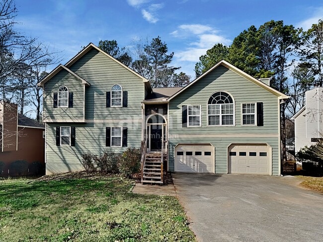 Building Photo - 1017 Queensbury Run