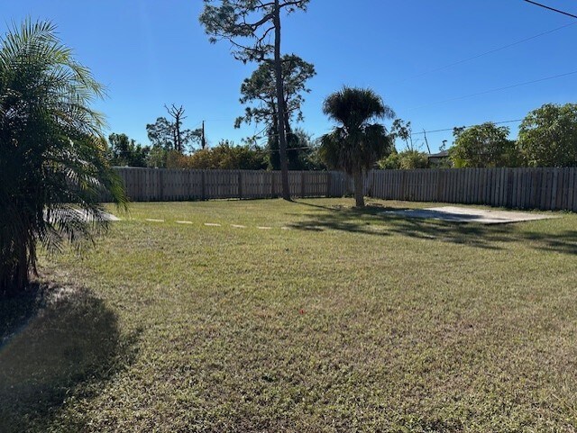 Photo - 462 Millport St NW